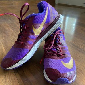 Nike Women's Zoom Elite 7 - Size 10